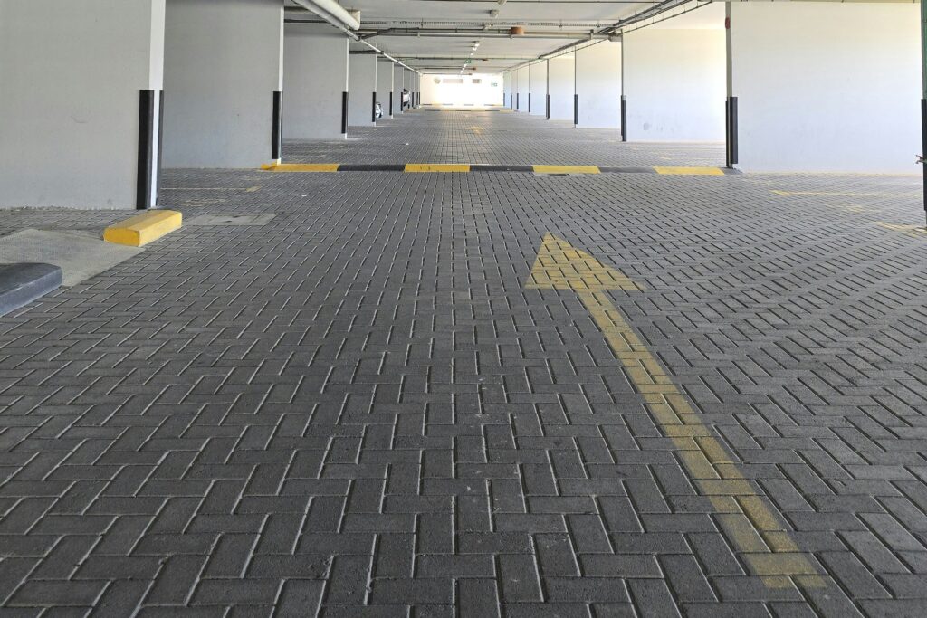 zniszczona strzałka